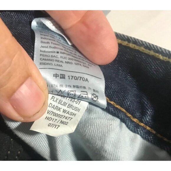 Old Navy Mens Jeans 28x30 Extremely Soft Dark Wash Denim Slim Fit NEW - Picture 7 of 9